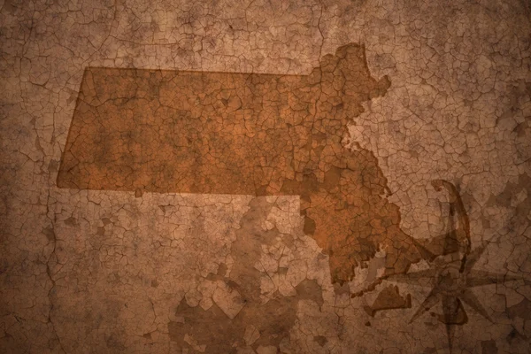 Mapa stanu Massachusetts na stary tło vintage crack — Zdjęcie stockowe