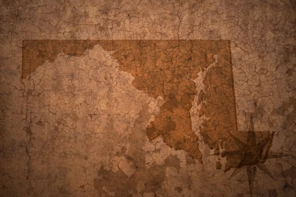 오래 된 빈티지 균열 종이 배경에 메릴랜드 주 지도 — 스톡 사진