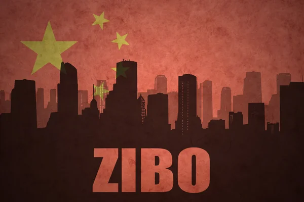 Silueta abstracta de la ciudad con texto Zibo en el fondo de la bandera china vintage —  Fotos de Stock
