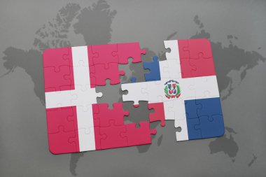 bir dünya haritası arka plan üzerinde Danimarka ve Dominik Cumhuriyeti ulusal bayrağı ile bulmaca.