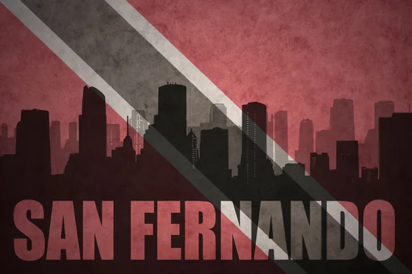 Silhouette abstraite de la ville avec texte San Fernando au drapeau vintage de Trinidad et tobago — Photo