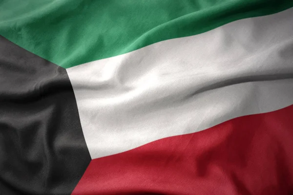 Integetett színes Kuvait zászlaja. — Stock Fotó