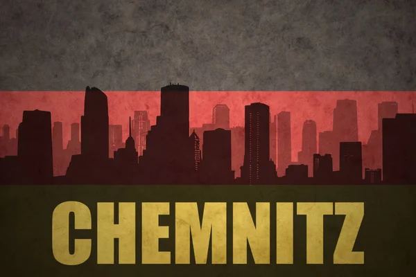 Silhouette abstraite de la ville avec texte Chemnitz au drapeau allemand vintage — Photo