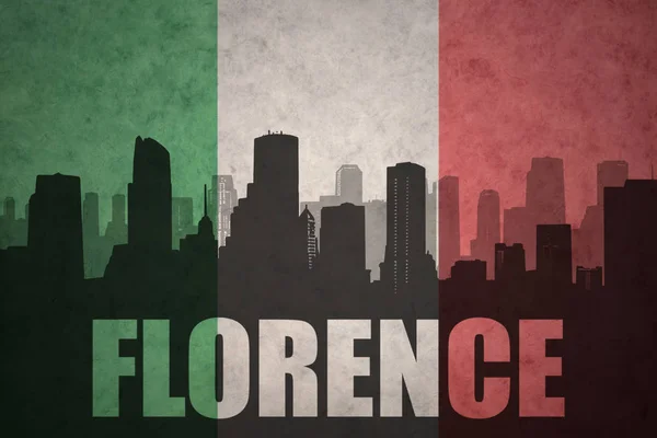 Abstracte silhouet van de stad met tekst Florence op de vintage Italiaanse vlag — Stockfoto
