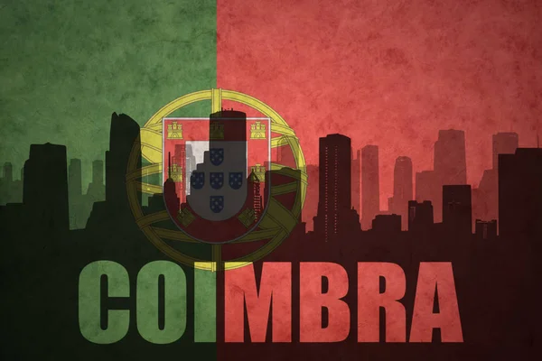 Abstrakte Silhouette der Stadt mit Coimbra-Text auf der portugiesischen Flagge — Stockfoto