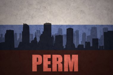 Özet metni vintage Rus bayrağı perma ile şehir silüeti