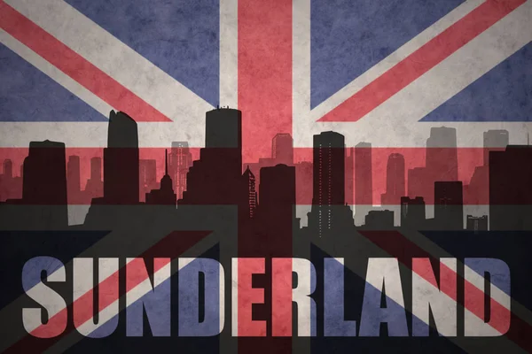 Abstracte silhouet van de stad met tekst Sunderland op de vintage Britse vlag — Stockfoto