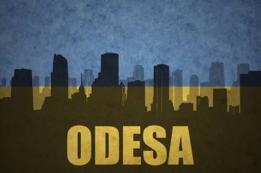 Özet metni Odesa vintage Ukrayna bayrağı ile şehir silüeti