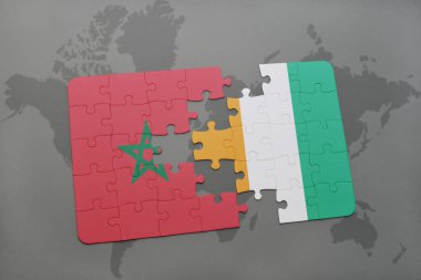 Fas ulusal bayrak ile bulmaca ve Fildişi Sahili bir dünya haritası üzerinde