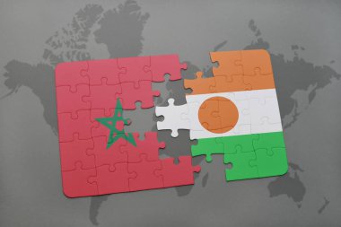 Fas ve Nijer bir dünya haritası üzerinde bayrağı ile bulmaca