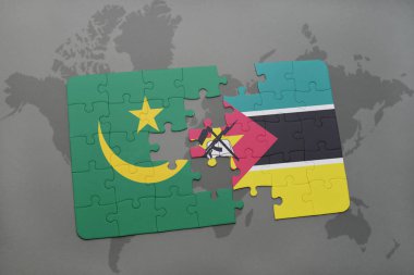 Moritanya ve Mozambik bir dünya haritası üzerinde bayrağı ile bulmaca