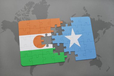 Nijer ve Somali ulusal bayrak bir dünya haritası üzerinde ile bulmaca