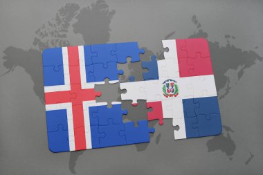 İzlanda ve Dominik Cumhuriyeti ulusal bayrak bir dünya haritası üzerinde ile bulmaca