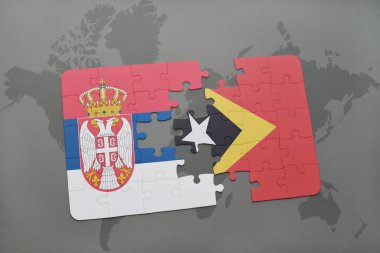 Bulmaca Sırbistan ulusal bayrak ile ve bir dünya haritası üzerinde Doğu timor