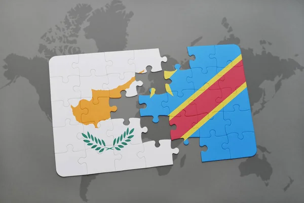 Головоломка с национальным флагом Кипра и демократической республики Конго на карте мира — стоковое фото