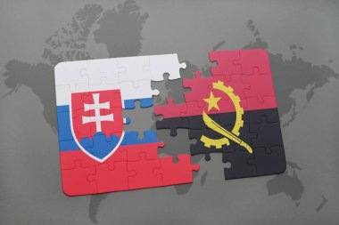 Slovakya ve angola ulusal bayrak bir dünya haritası üzerinde ile bulmaca