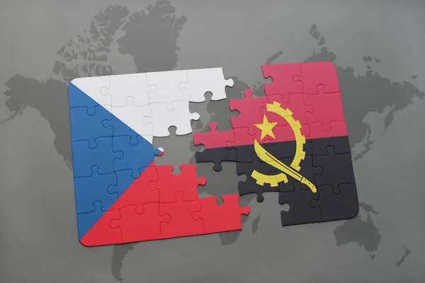 益智与捷克共和国和安哥拉国旗在世界地图上 — 图库照片
