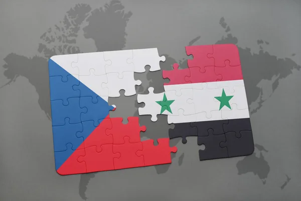 Головоломка з національним прапором Чехії та Сирії на карті світу — стокове фото