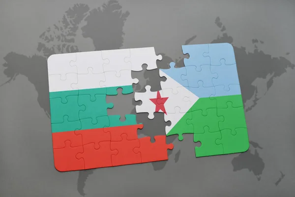 Παζλ με την εθνική σημαία της Βουλγαρίας και Τζιμπουτί σε έναν παγκόσμιο χάρτη — Φωτογραφία Αρχείου