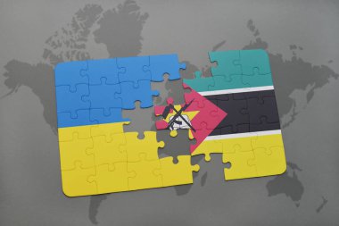 Ukrayna ve Mozambik bir dünya haritası üzerinde bayrağı ile bulmaca