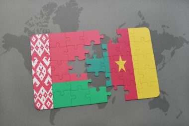 Beyaz Rusya ve Kamerun ulusal bayrak bir dünya haritası üzerinde ile bulmaca