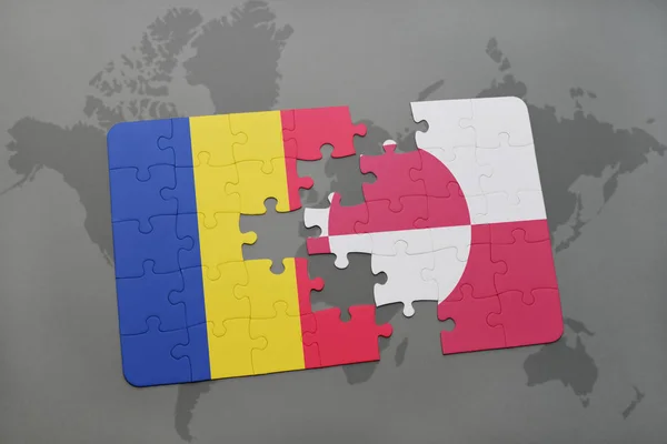 Головоломка з Національний прапор Румунії і Гренландії на карті світу — стокове фото