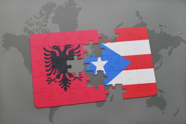 Arnavutluk ve Porto Riko bir dünya haritası üzerinde bayrağı ile bulmaca