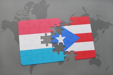 Lüksemburg ve Porto Riko bir dünya haritası üzerinde bayrağı ile bulmaca