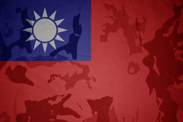 Флаг Тайваня на текстуре хаки. военная концепция — стоковое фото