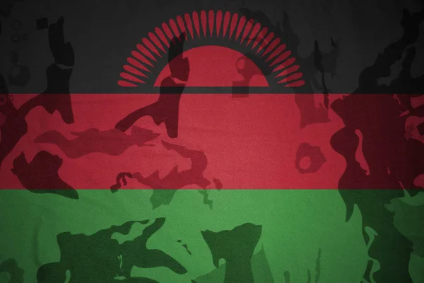 Drapeau de malawi sur la texture kaki. concept militaire — Photo