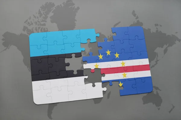 Головоломка з національним прапором Естонії та мису Верде на карті світу — стокове фото