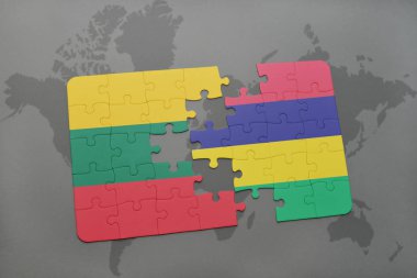 Litvanya ve Türkiye ulusal bayrak bir dünya haritası üzerinde ile bulmaca