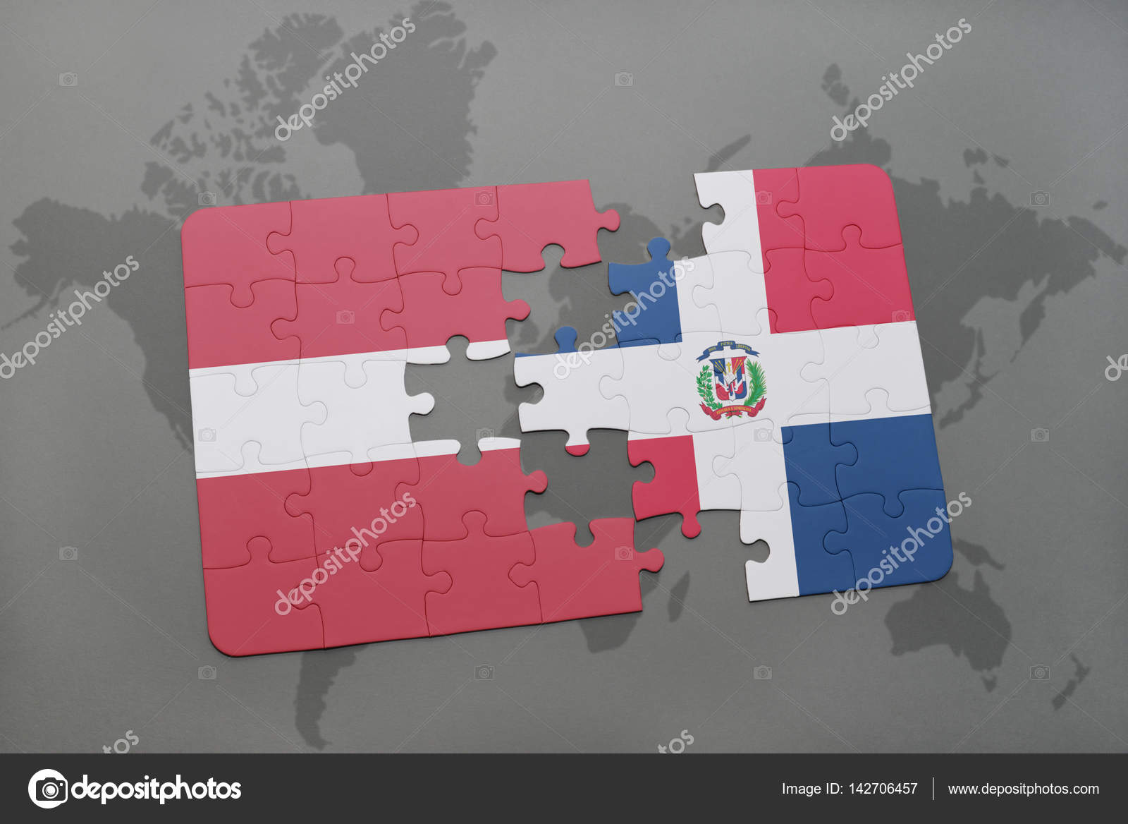 Puzzle Avec Le Drapeau National De La Lettonie Et La