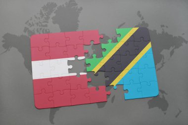 Letonya ve Tanzanya bir dünya haritası üzerinde bayrağı ile bulmaca