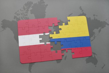 Letonya ve Kolombiya ulusal bayrak bir dünya haritası üzerinde ile bulmaca