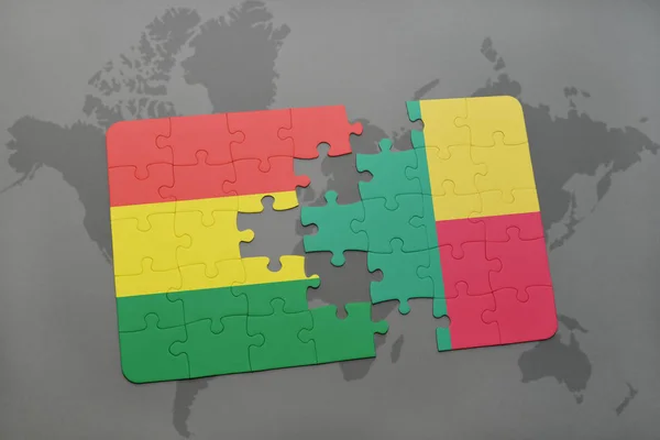 Puzzel met de nationale vlag van bolivia en benin op een wereldkaart — Stockfoto