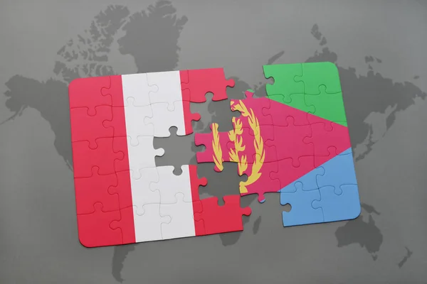 Puzzle mit der Nationalflagge von Peru und Eritrea auf einer Weltkarte — Stockfoto