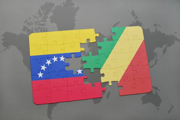 Quebra-cabeça com a bandeira nacional da venezuela e república do congo em um mapa do mundo — Fotografia de Stock