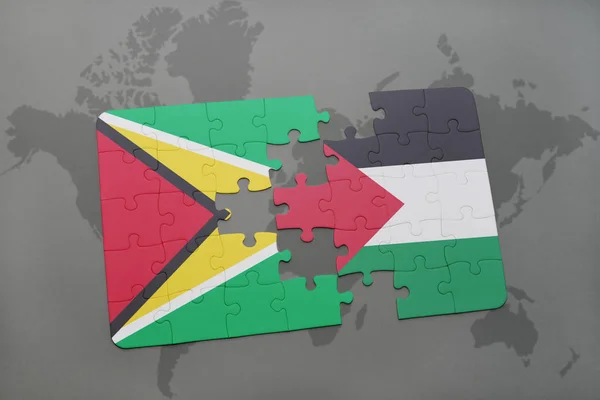 Rompecabezas con la bandera nacional de Guayana y Palestina en un mapa del mundo — Foto de Stock