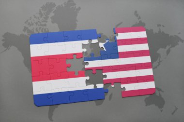 Kosta Rika ve Liberya ulusal bayrak bir dünya haritası üzerinde ile bulmaca