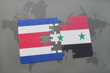 Kosta Rika ve Suriye ulusal bayrak bir dünya haritası üzerinde ile bulmaca