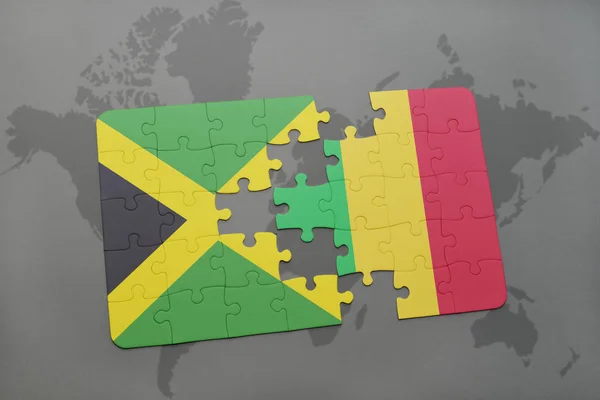 Rompecabezas con la bandera nacional de jamaica y mali en un mapa del mundo —  Fotos de Stock