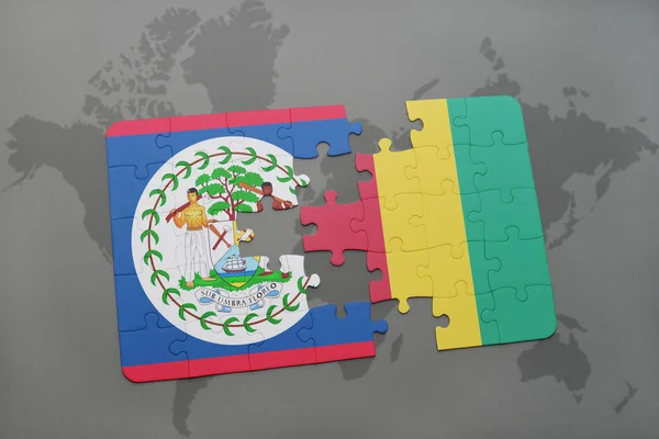 Rompecabezas con la bandera nacional de Belice y Guinea en un mapa del mundo — Foto de Stock