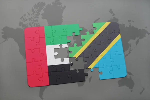 A nemzeti zászló, Egyesült arab Emírségek és Tanzánia a világtérképen puzzle — Stock Fotó