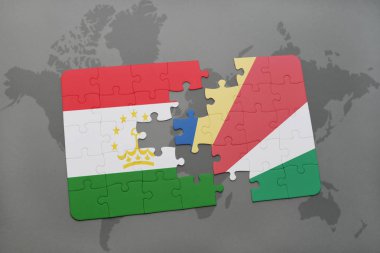 Tacikistan ve Seyşeller ulusal bayrak bir dünya haritası üzerinde ile bulmaca