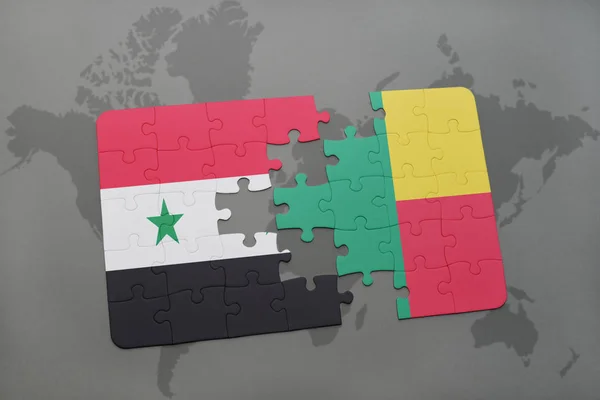 Головоломка з національним прапором Сирії і лайна на карті світу — стокове фото