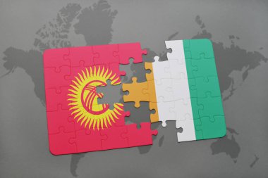 Kırgızistan bayrağı ile bulmaca ve Fildişi Sahili bir dünya haritası üzerinde