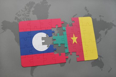 laos ve Kamerun ulusal bayrak bir dünya haritası üzerinde ile bulmaca