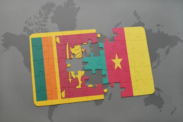 Παζλ με την εθνική σημαία της Σρι Λάνκα και Καμερούν σε έναν παγκόσμιο χάρτη — Φωτογραφία Αρχείου