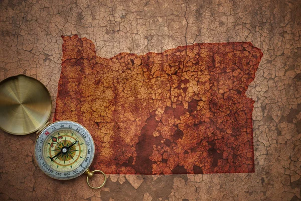 Карта штату Орегон на старому старовинному тріщинному папері — стокове фото